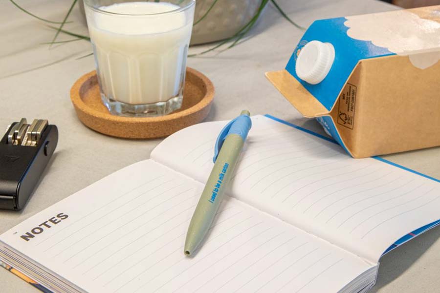 Penna tetrapack - gadget Sercom - gift personalizzati