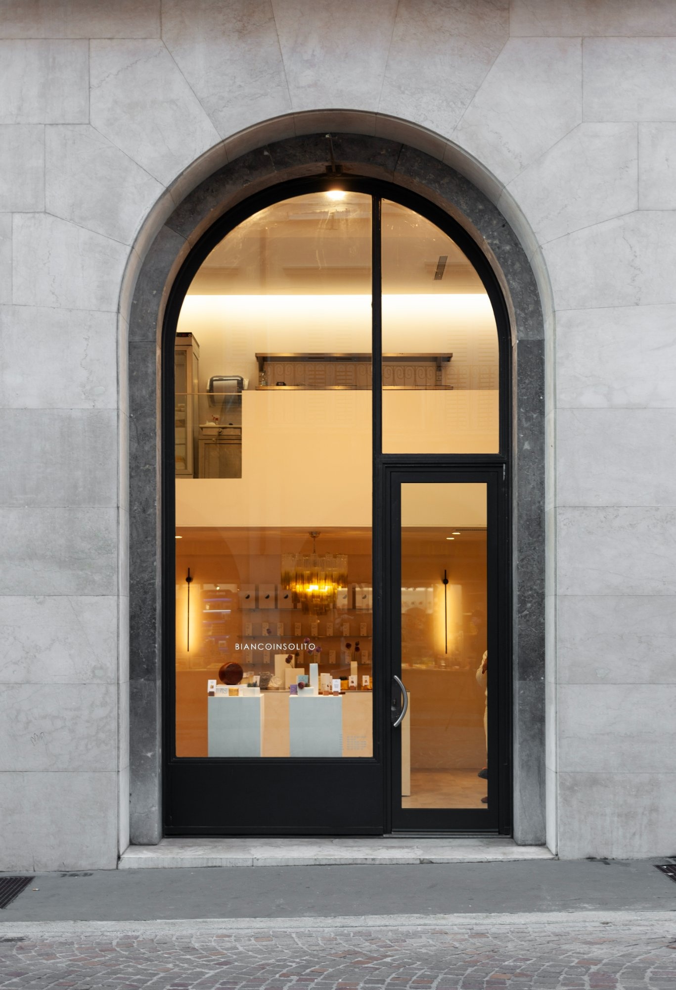 01-Overstate-Biancoinsolito_MG_6648