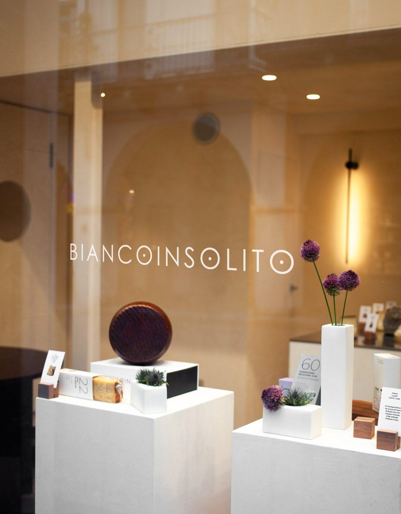 02-Overstate-Biancoinsolito_MG_6640_copy-e1772815603639